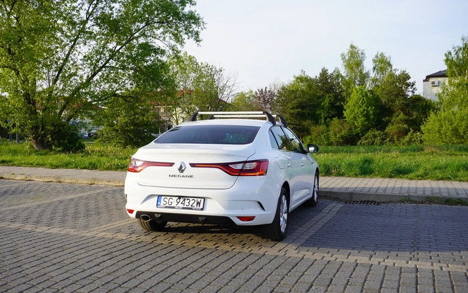 Renault Megane cena 58000 przebieg: 57400, rok produkcji 2019 z Gliwice małe 277